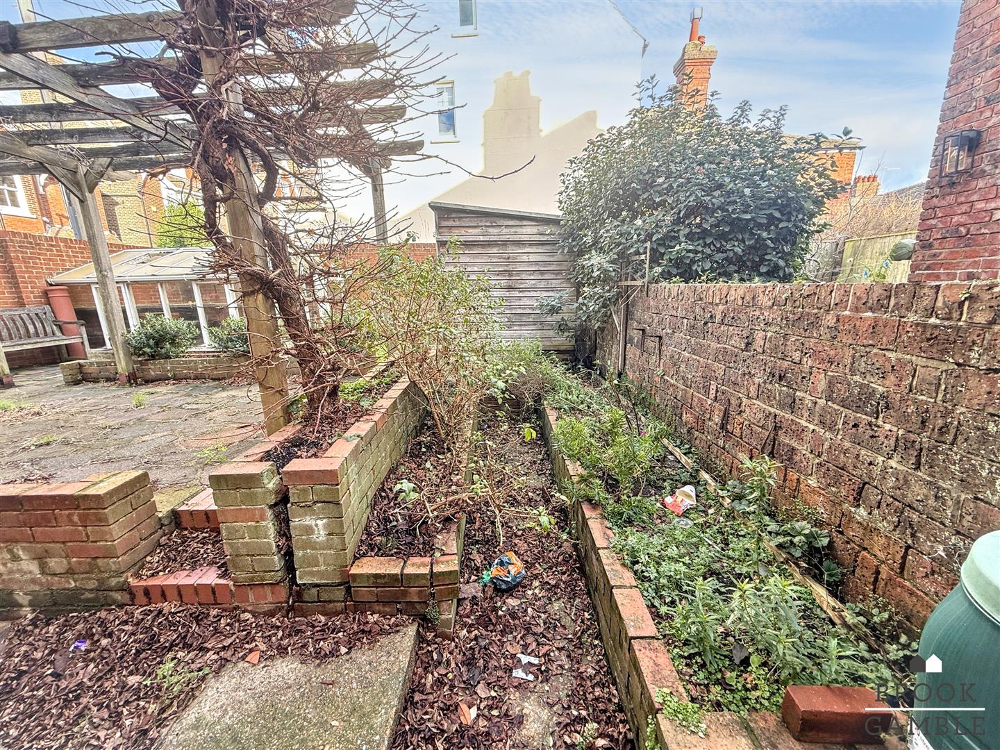 4 Bedroom House. Gore Park Road in Eastbourne,  13